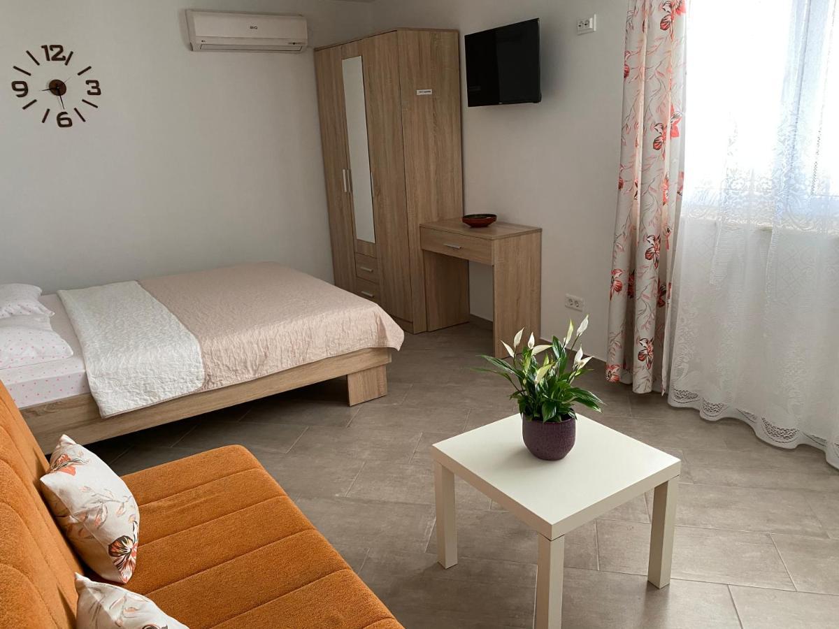 Dajkovic Apartmani Bar Bagian luar foto